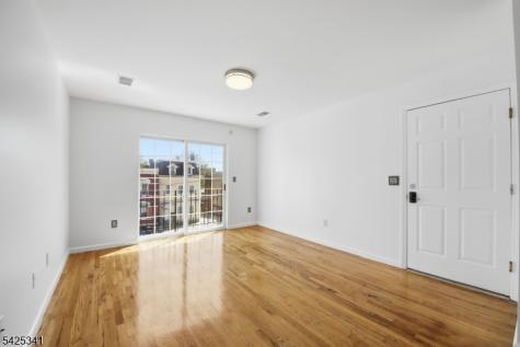 20 Wakeman Avenue Newark NJ 07104
