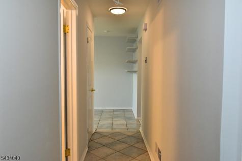 10 Garden Drive Elmwood Park NJ 07407