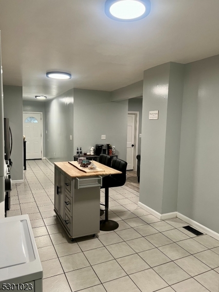385 Amherst Street East Orange NJ 07018