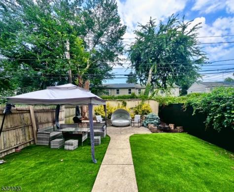 385 Amherst Street East Orange NJ 07018