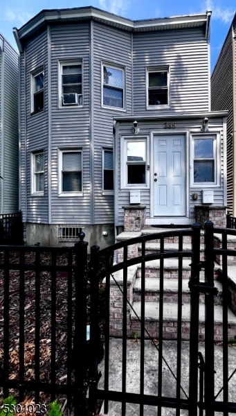 385 Amherst Street East Orange NJ 07018