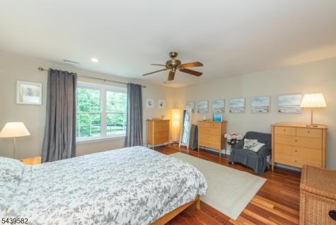 31 Cooper Lane Long Hill NJ 07946