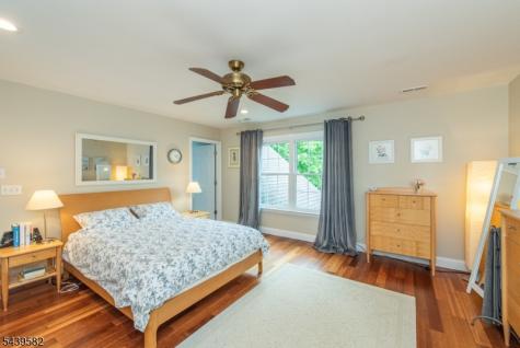 31 Cooper Lane Long Hill NJ 07946