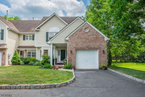 31 Cooper Lane Long Hill NJ 07946