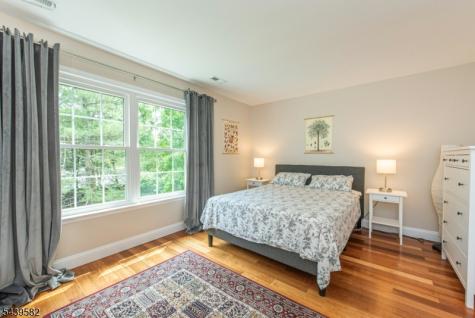 31 Cooper Lane Long Hill NJ 07946