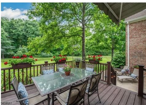 31 Cooper Lane Long Hill NJ 07946