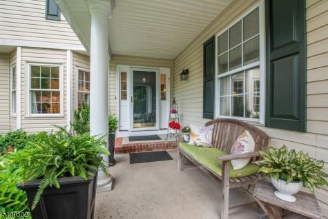 31 Cooper Lane Long Hill NJ 07946