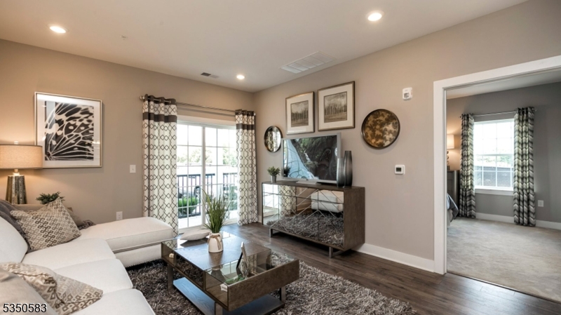 1021 Vanderbergh Monroe NJ 08831