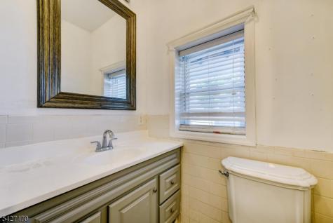 37 E Somerset Street Raritan NJ 08869