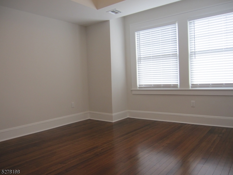 132 Midland Avenue Montclair NJ 07042