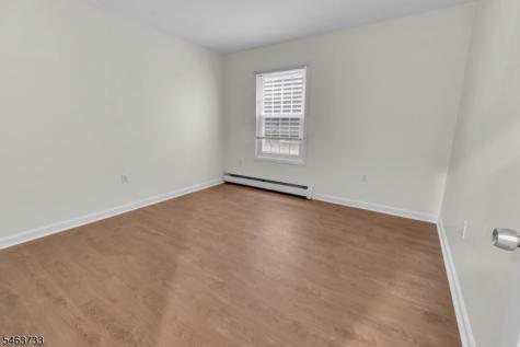 65 Montgomery Irvington NJ 07111