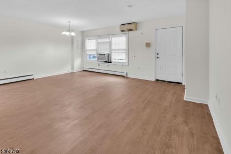 65 Montgomery Irvington NJ 07111