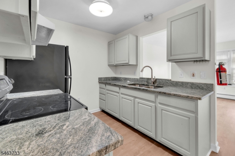 65 Montgomery Irvington NJ 07111