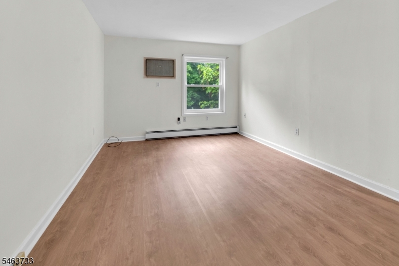 65 Montgomery Irvington NJ 07111