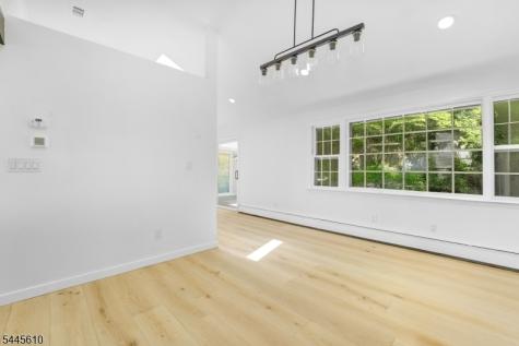 306 Warrenville Road Green Brook NJ 08812