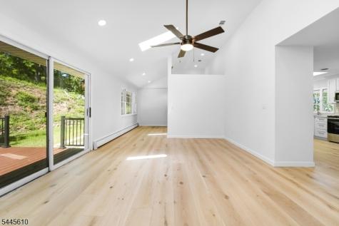 306 Warrenville Road Green Brook NJ 08812
