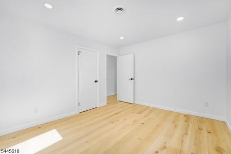306 Warrenville Road Green Brook NJ 08812