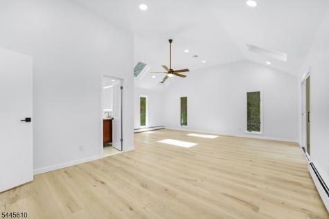 306 Warrenville Road Green Brook NJ 08812