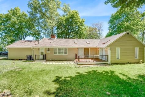 306 Warrenville Road Green Brook NJ 08812