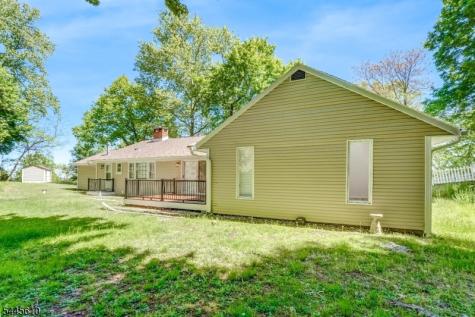 306 Warrenville Road Green Brook NJ 08812