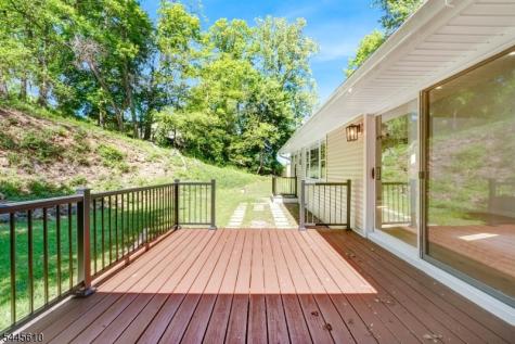 306 Warrenville Road Green Brook NJ 08812