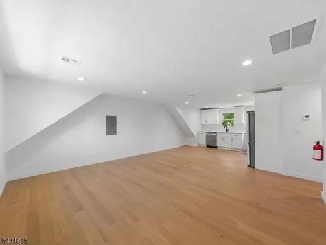 3 Meadow Road Edison NJ 08817