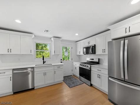 3 Meadow Road Edison NJ 08817