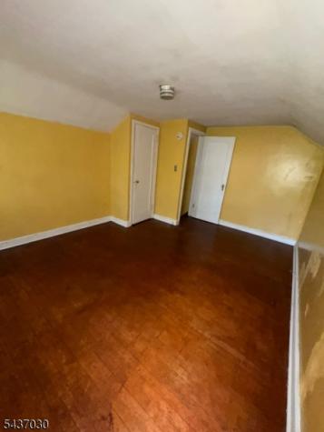 10 Mcgotty Place Irvington NJ 07111