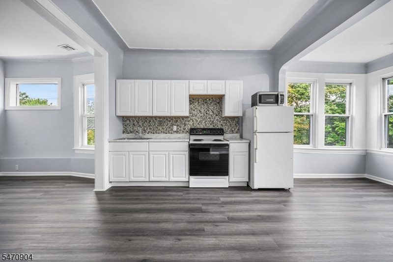 304 Ridgewood Avenue Newark NJ 07112