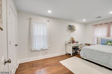 135 Conover Avenue Nutley NJ 07110