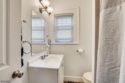 135 Conover Avenue Nutley NJ 07110