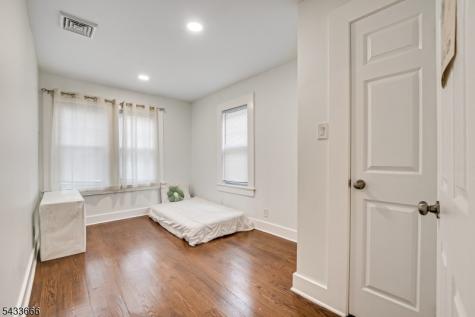 135 Conover Avenue Nutley NJ 07110