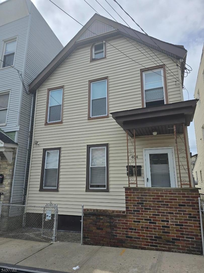 404 N 2nd Street East Newark NJ 07029