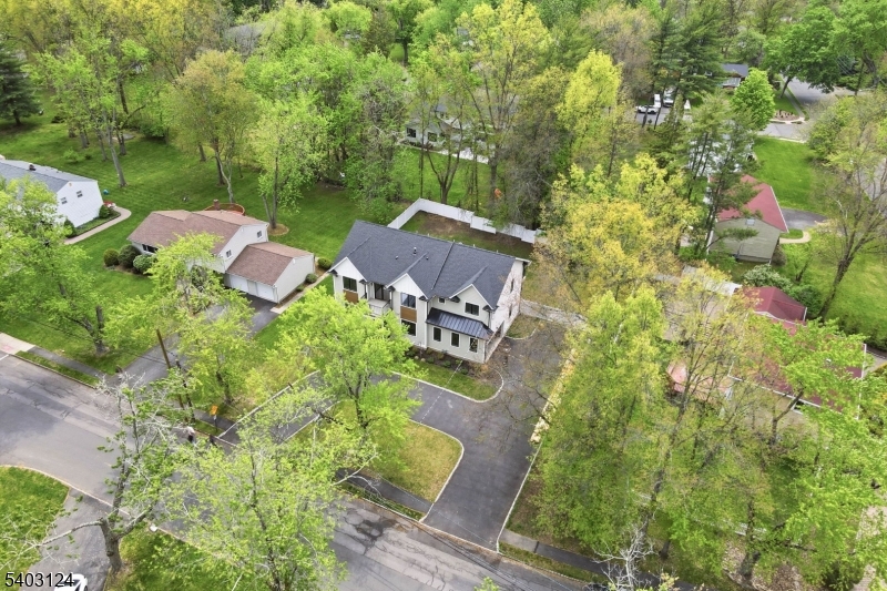 17 Arlington Drive Livingston NJ 07039