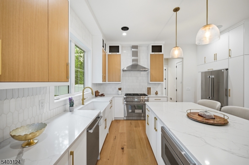 17 Arlington Drive Livingston NJ 07039