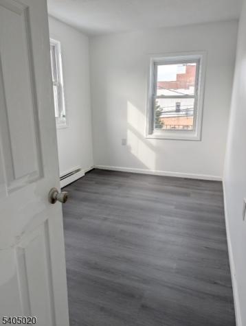 111 6TH Street Elizabeth NJ 07206