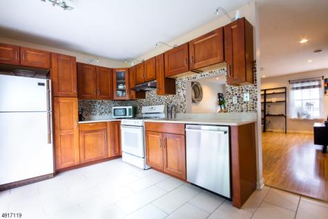 123 Pear Tree Lane Franklin NJ 08823