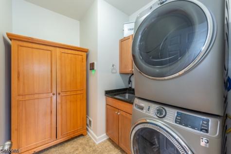 22 Saunders Lane Mount Olive NJ 07840