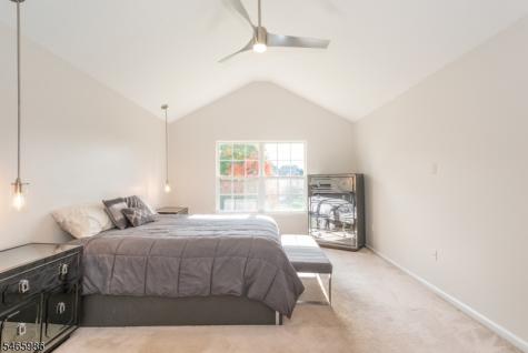 22 Saunders Lane Mount Olive NJ 07840