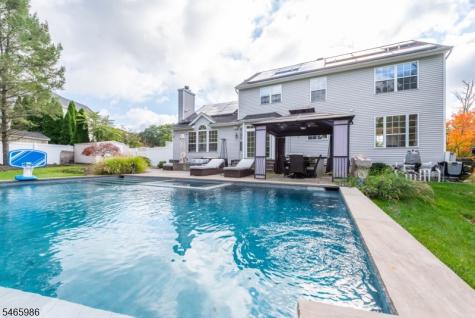 22 Saunders Lane Mount Olive NJ 07840