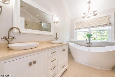 22 Saunders Lane Mount Olive NJ 07840