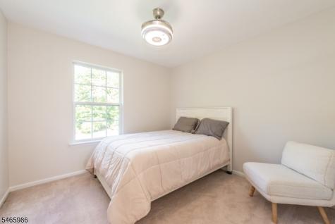 22 Saunders Lane Mount Olive NJ 07840