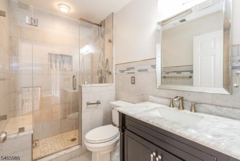 22 Saunders Lane Mount Olive NJ 07840