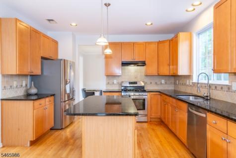 22 Saunders Lane Mount Olive NJ 07840