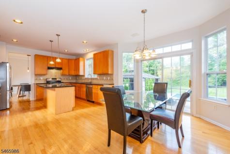 22 Saunders Lane Mount Olive NJ 07840