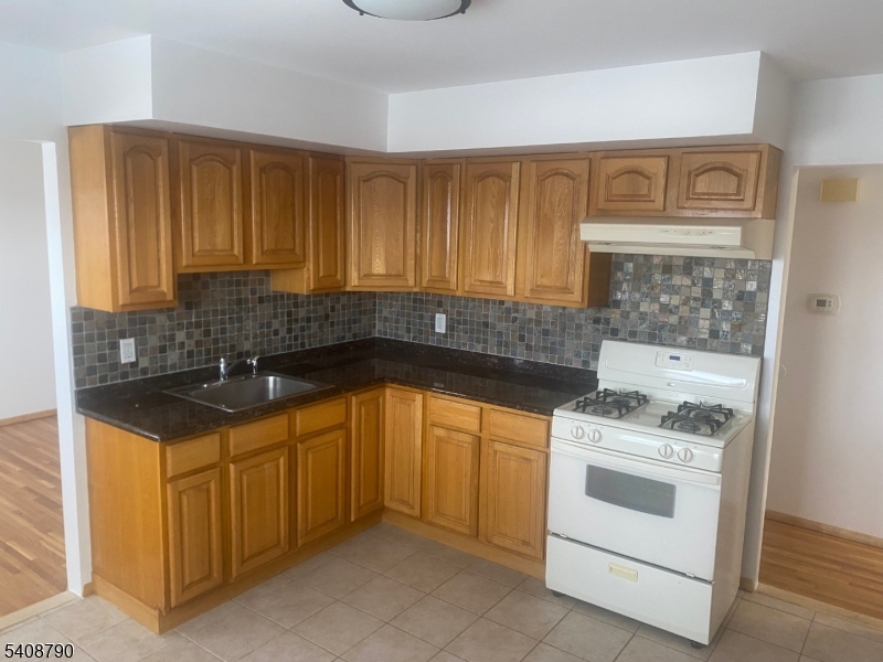 423 Clarkson Avenue Elizabeth NJ 07202