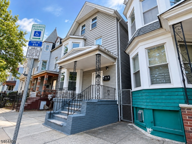 131 S 8th Street Newark NJ 07107