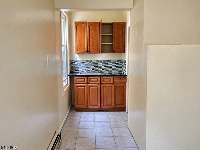 131 S 8th Street Newark NJ 07107