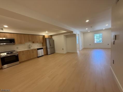 627 Valley Road Montclair NJ 07043