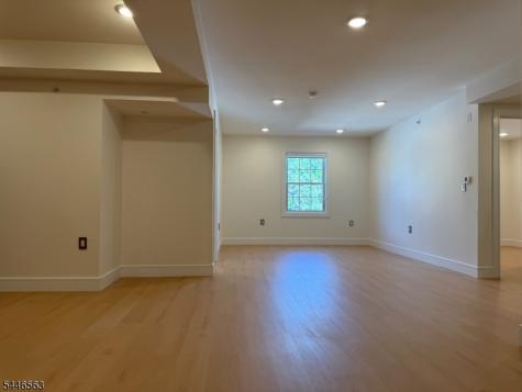 627 Valley Road Montclair NJ 07043